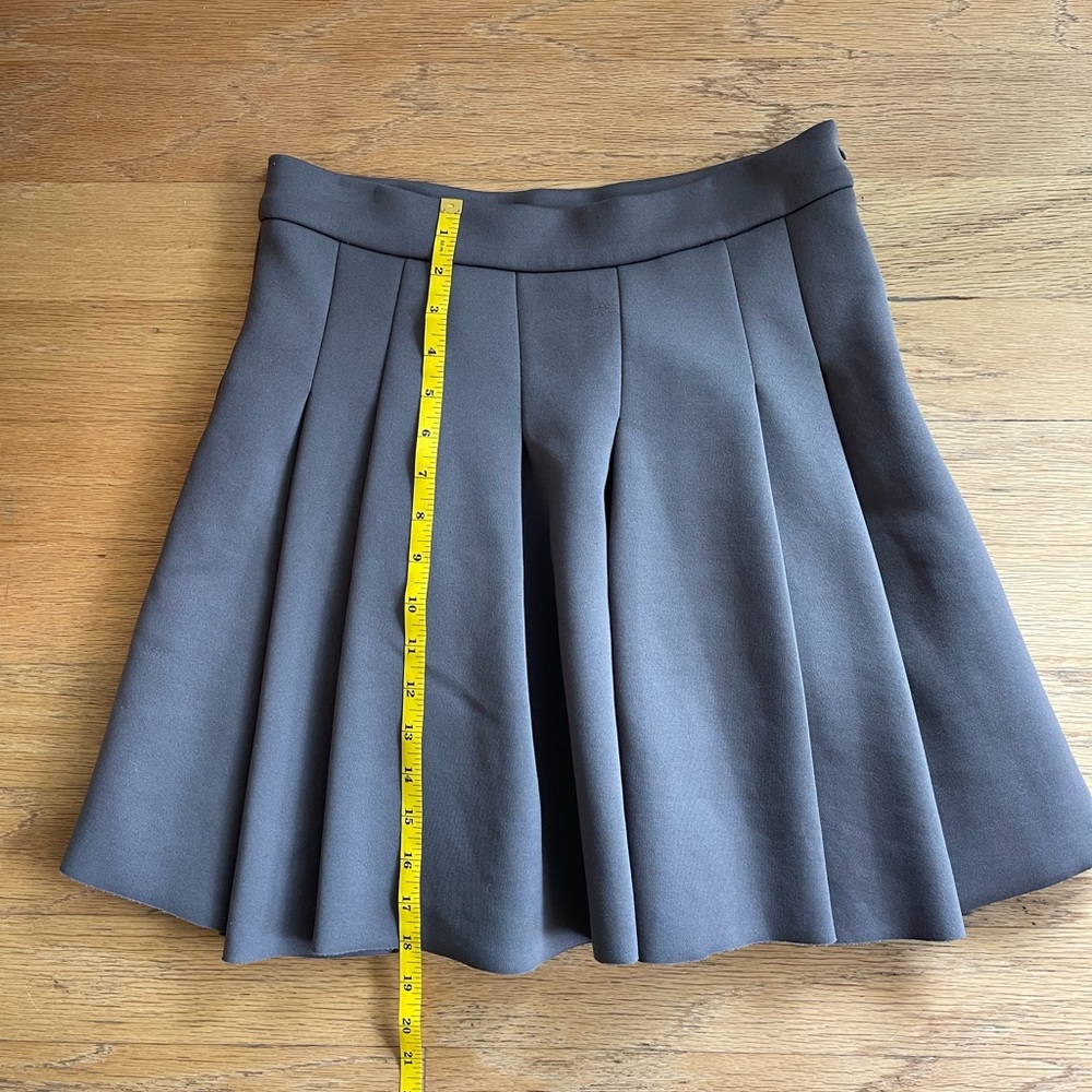 Alexander Wang pleated mini skirt. - Picture 5 of 5